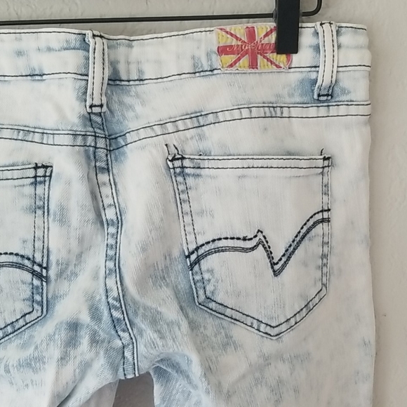 Acid Wash Ripped Jeans - Picture 3 of 4